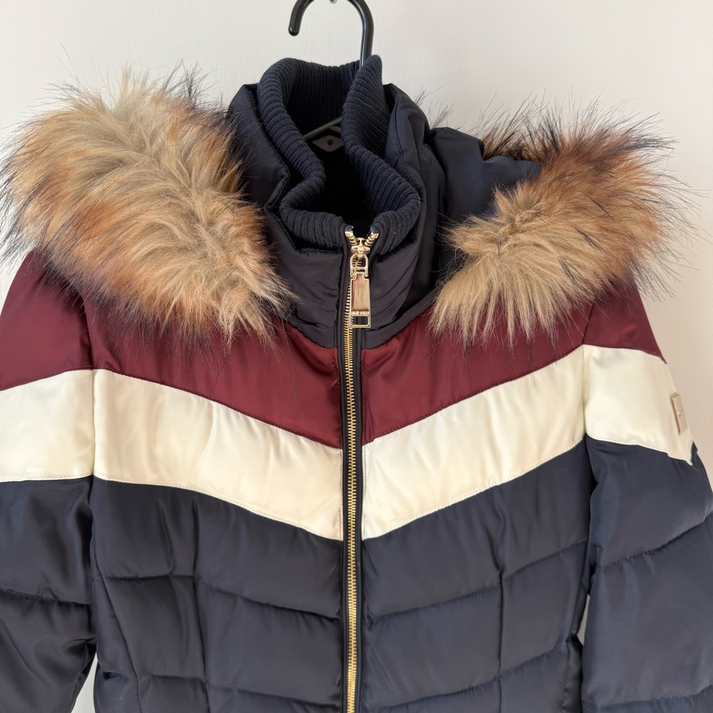Chevron Colorblock Puffer Jacket with Faux Fur Trim Hood - Picture 6 of 15